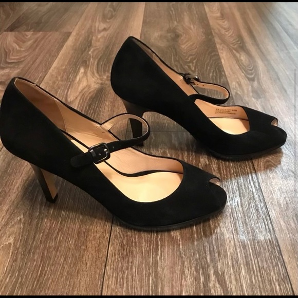 Black Cole Haann heels - Picture 2 of 3